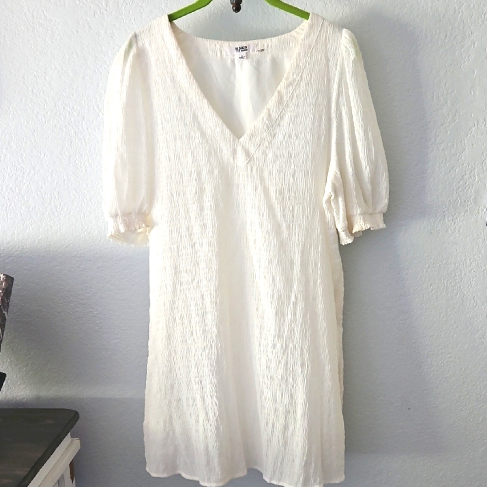 EUC BB Dakota Cream Puff Sleeve Sundress